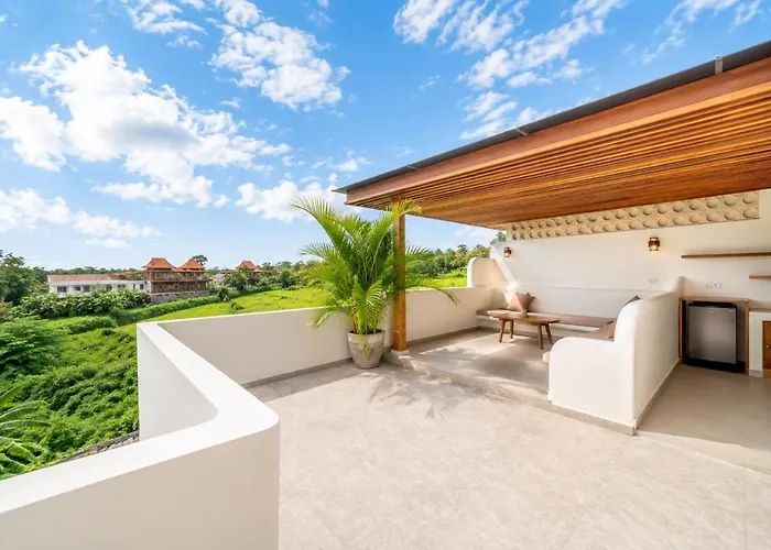 Rooftop 3br With Private & Pool For Secluded Monthly Canggu