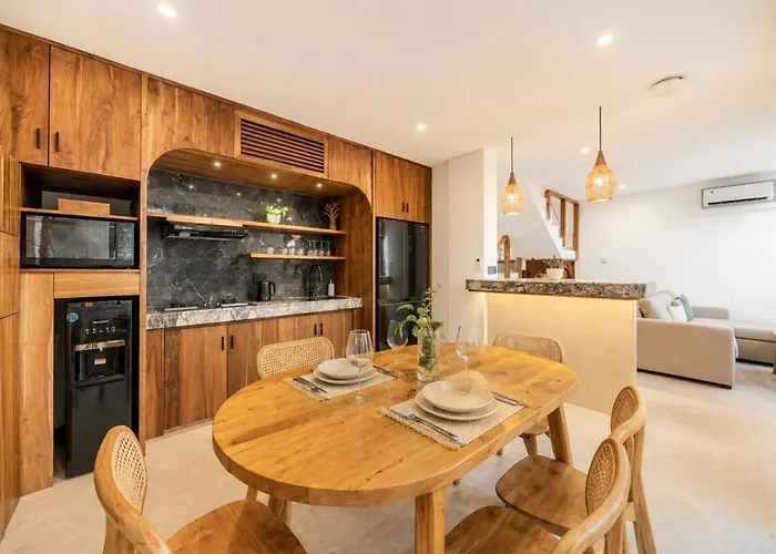 Villa Rooftop 3br With Private & Pool For Secluded Monthly